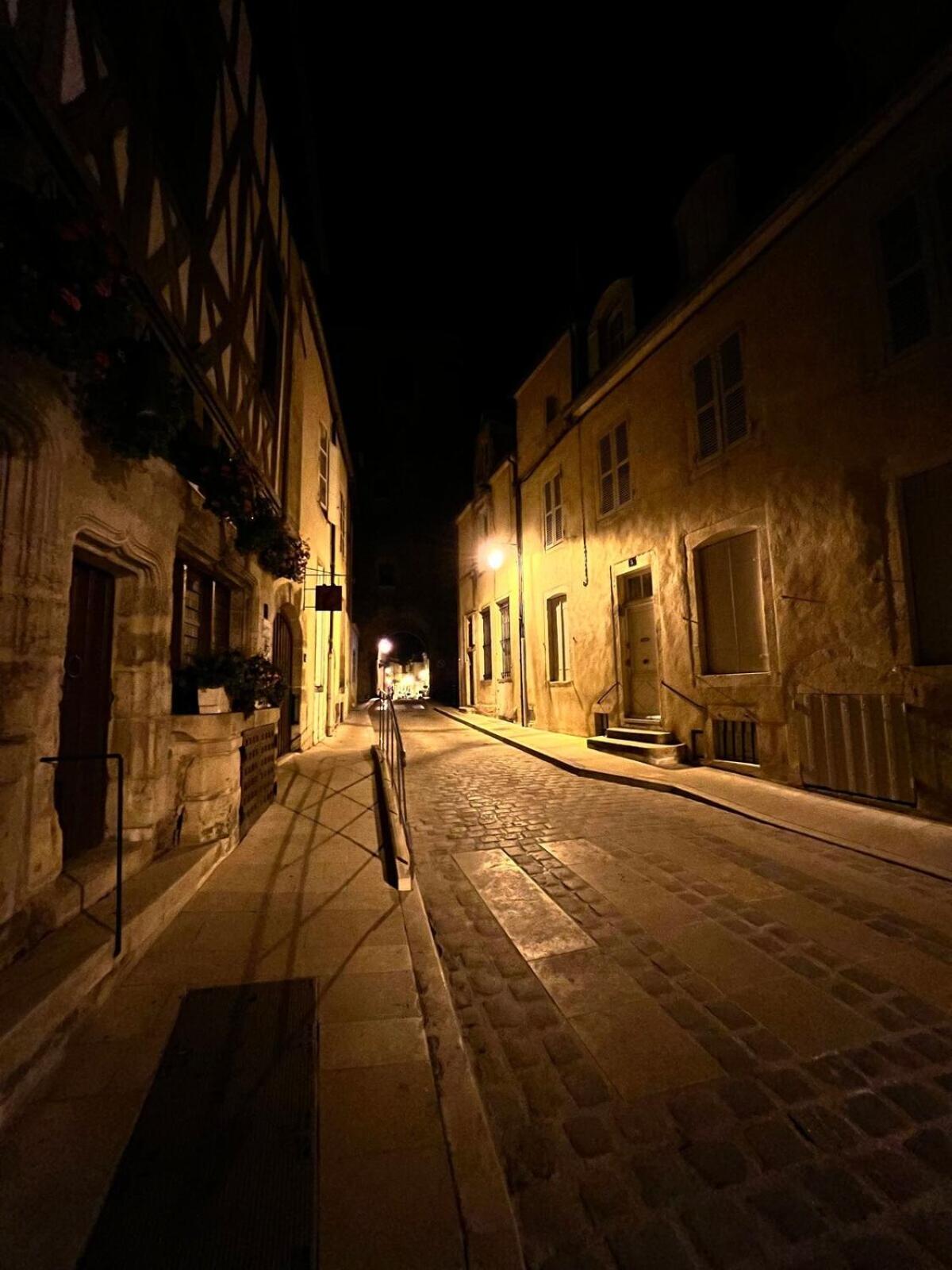Willa "La Grenouille" Centre Historique - Les Terres Du Roy Avallon Zewnętrze zdjęcie